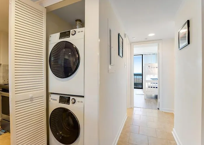 Holiday home 22nd Floor Oceanfront Century I With Ocean Views Washer & Dryer Wifi & Shared Pool *