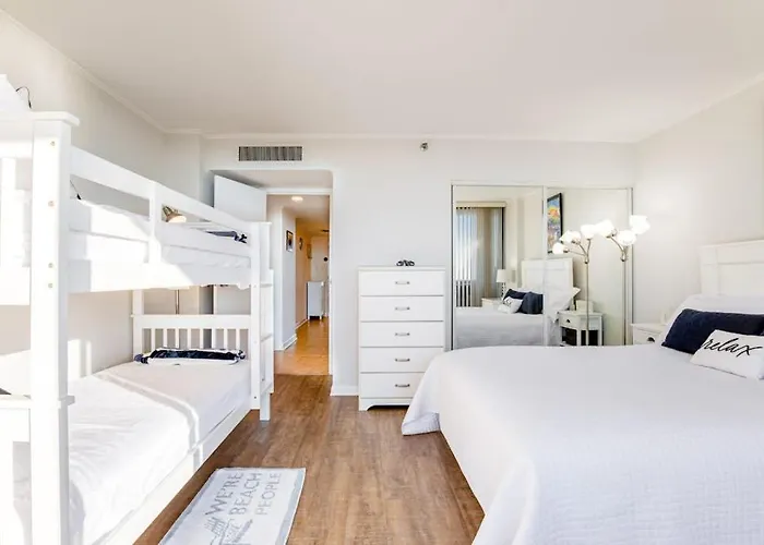Holiday home 22nd Floor Oceanfront Century I With Ocean Views Washer & Dryer Wifi & Shared Pool *